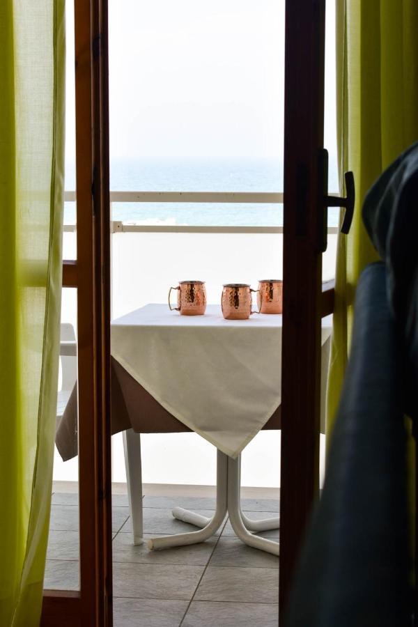 Embassy Hotel 3*