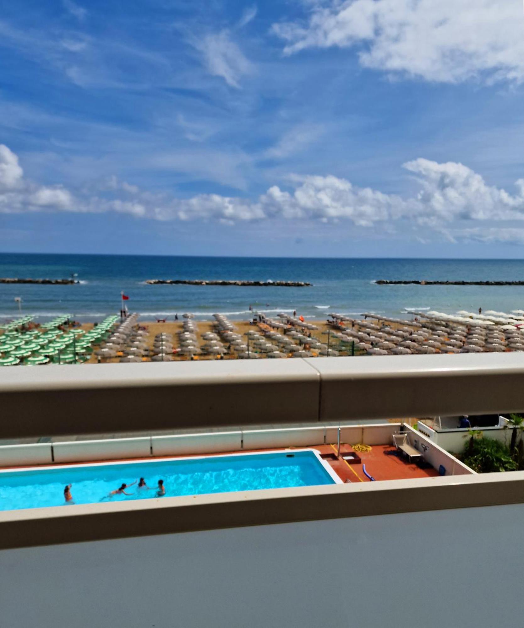 Hotel Embassy 3*