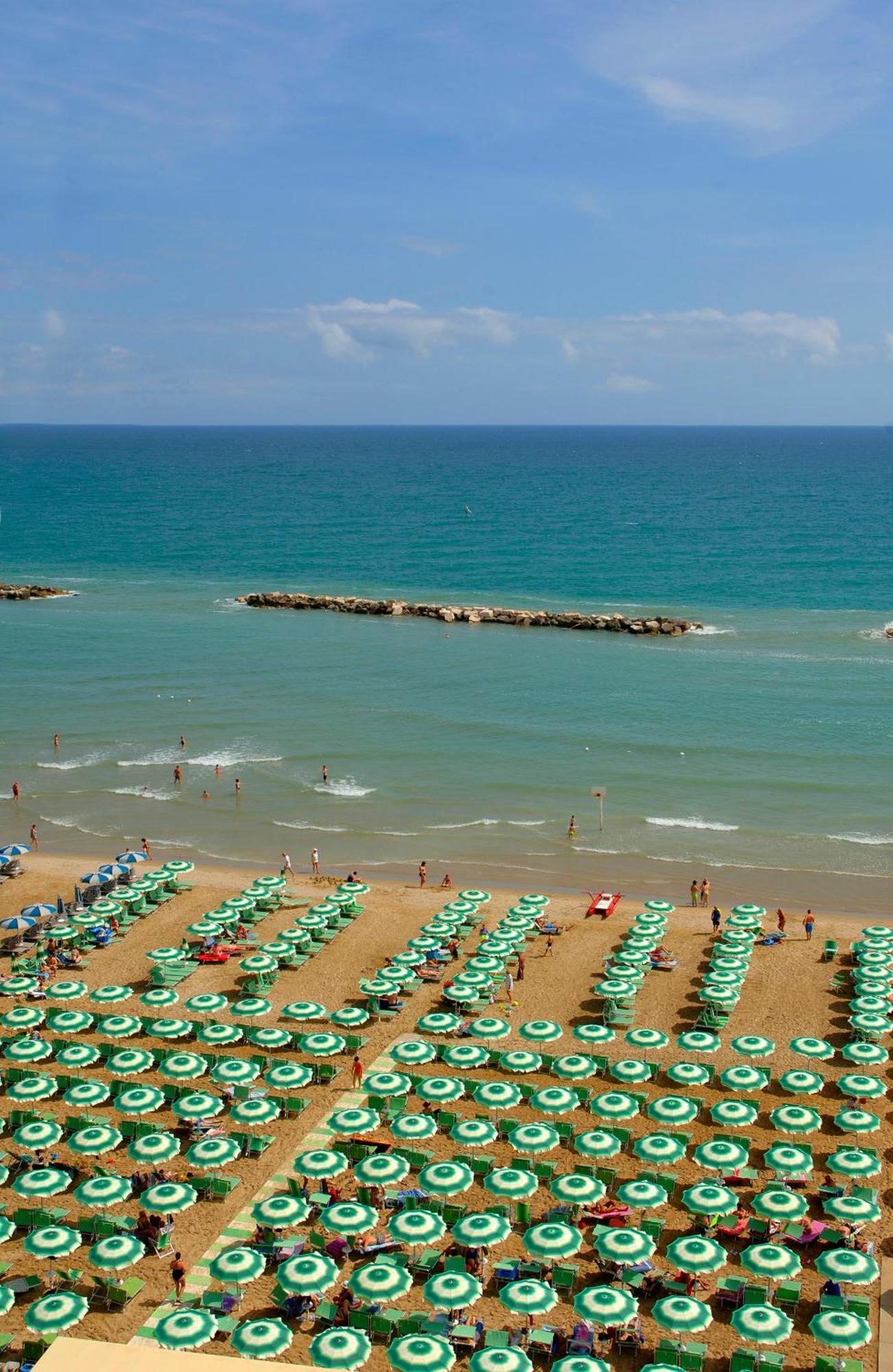 Embassy Hotel 3*
