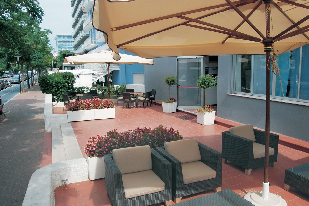 Hotel Embassy
